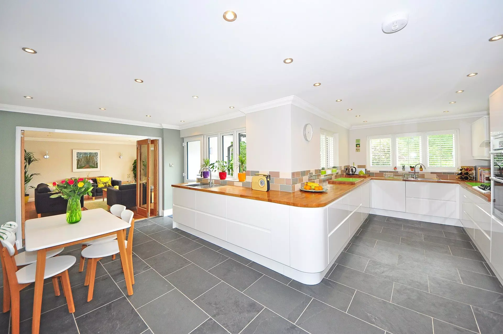 SAFETY VINYL FLOORING SILVERSTONE, NORTHAMPTON AND NORTHAMPTONSHIRE